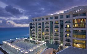 Le Meridien Cancun Resort And Spa